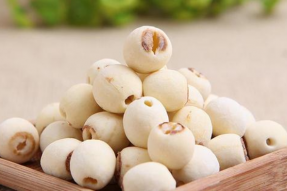 素食食材：中老年人養(yǎng)生必備品， 功效神奇和營(yíng)養(yǎng)豐富